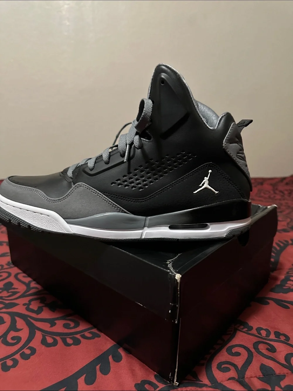 Jordan Men's High-Top Sneakers in Black and Gray